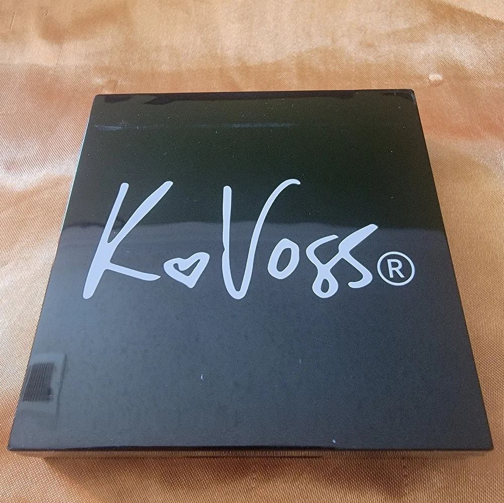NIB KVoss Bronze Beauty Palette HARLEM